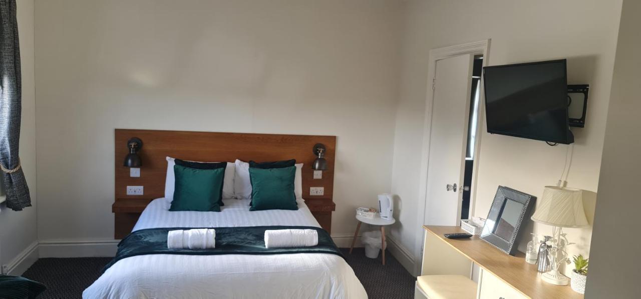 The Ivanhoe Hotel Scarborough Scalby  Exteriör bild