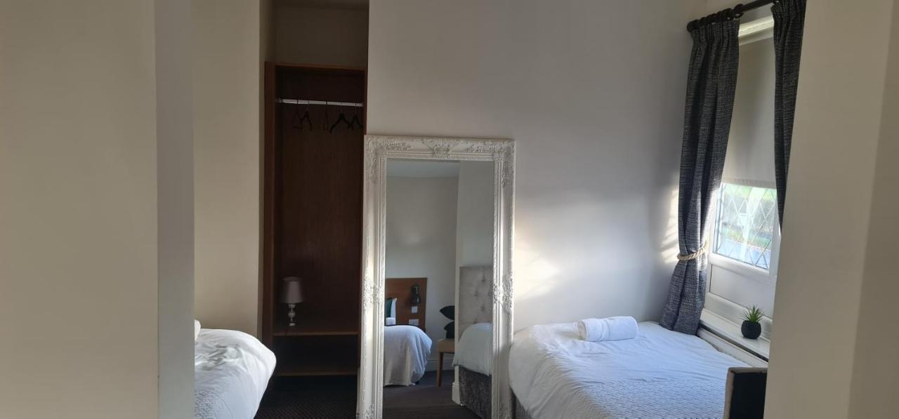 The Ivanhoe Hotel Scarborough Scalby  Exteriör bild